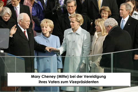 Mary Cheney (Mitte) bei der Vereidigung ihres Vaters
