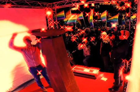 Der Song zur Regenbogen-Flamme: Jetzt mit Video