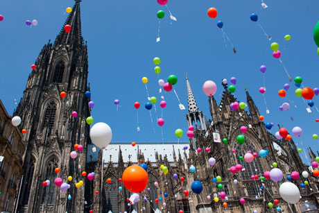 Rainbowflash 2014 vor dem Kölner Dom – Fotogalerie
